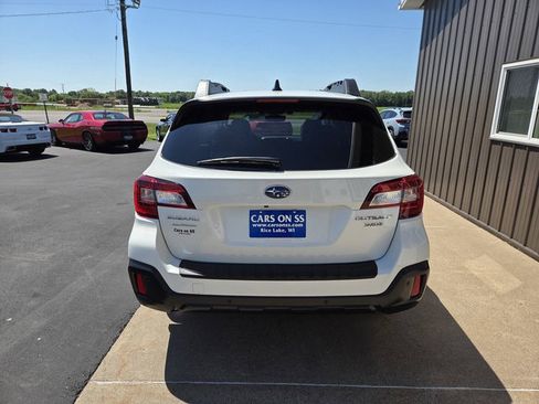 Used 2019 Subaru Outback 3.6R Limited AWD/4WD image 5
