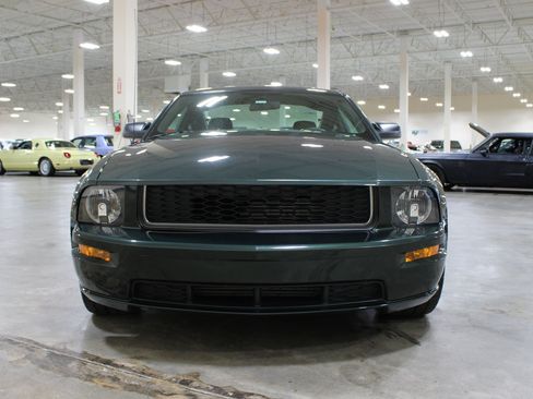 Used 2008 Ford Mustang GT RWD image 3