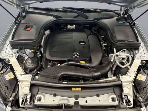 Used 2022 Mercedes-Benz GLC 300 GLC 300 4WD image 25