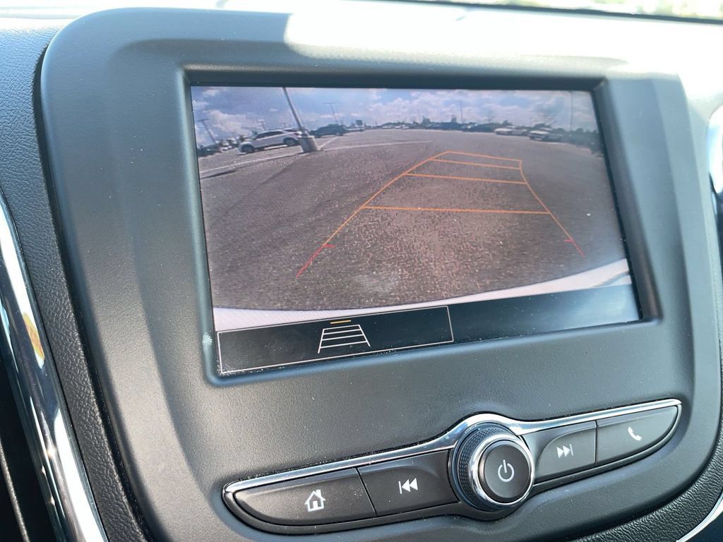 Used 2024 Chevrolet Equinox RS FWD image 16