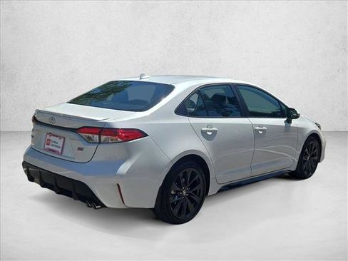 Used 2026 Toyota Corolla SE FWD image 5