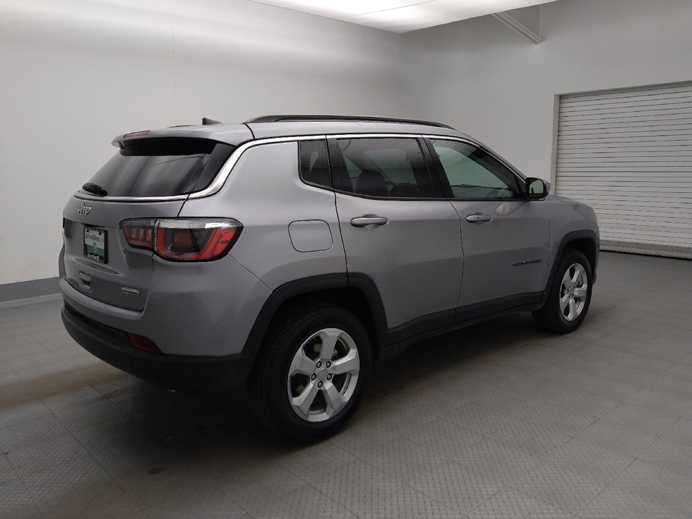Used 2020 Jeep Compass Latitude w/ Cold Weather Group AWD/4WD image 10