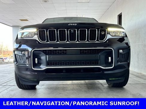 Used 2023 Jeep Grand Cherokee L Overland w/ Advanced Protech Group III image 2