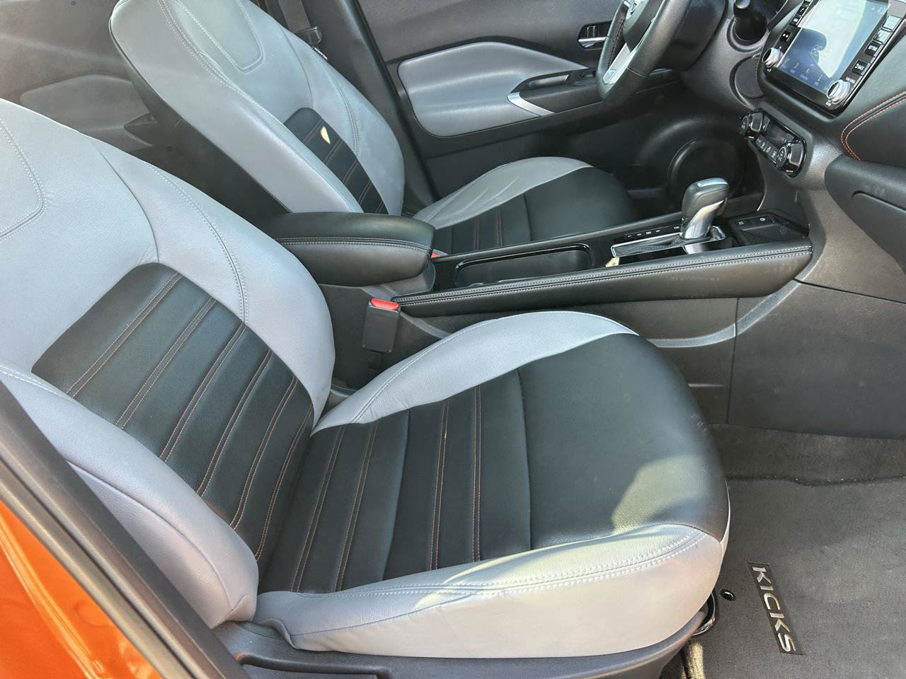 Used 2023 Nissan Kicks SR w/ SR Premium Package FWD image 9
