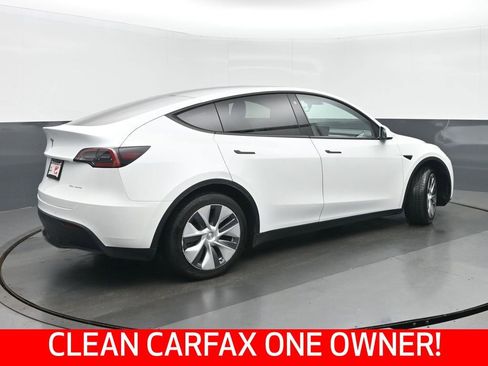 Used 2022 Tesla Model Y Long Range AWD/4WD image 3