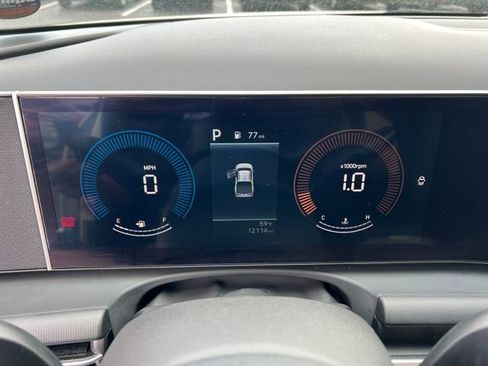 Used 2025 Hyundai Santa Cruz SEL FWD image 17