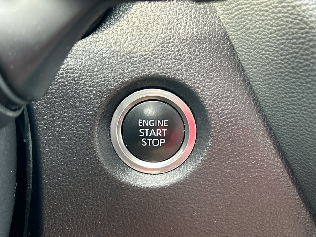 Used 2024 Toyota Corolla SE FWD image 18