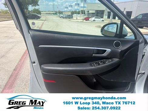 Used 2025 Hyundai Sonata SEL FWD image 10
