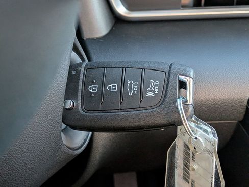 New 2026 Hyundai Elantra SE image 13