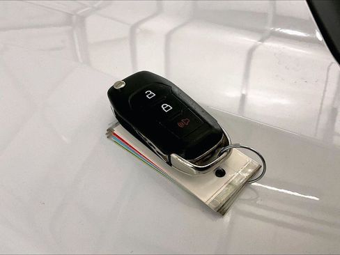 Certified 2022 Ford F150 XL w/ Equipment Group 101A High image 9