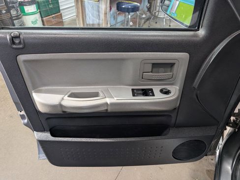 Used 2011 Dodge Dakota Big Horn image 12