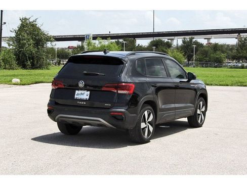 Certified 2024 Volkswagen Taos S AWD/4WD image 3