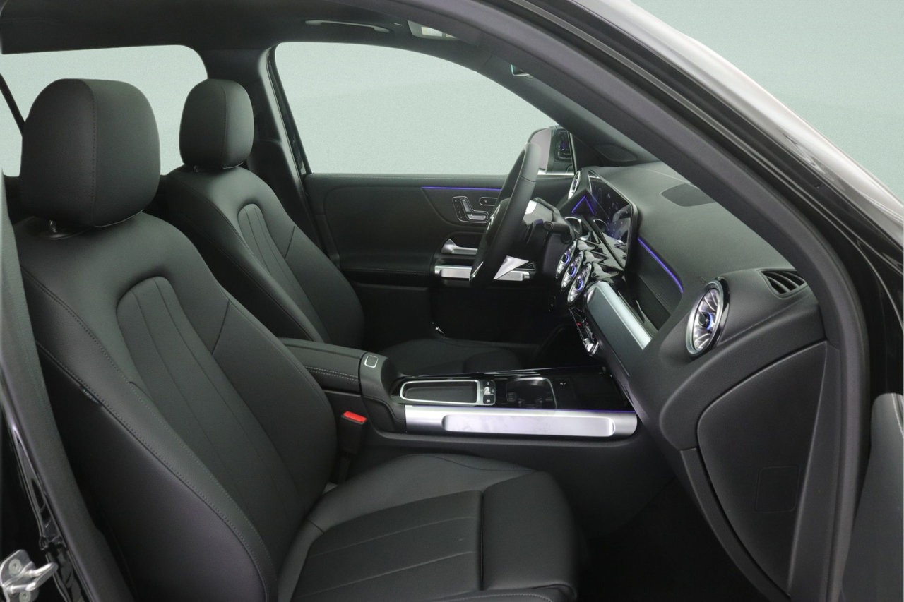New 2026 Mercedes-Benz GLB 250 image 7