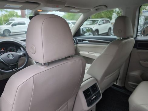 Used 2019 Volkswagen Atlas SE FWD image 17