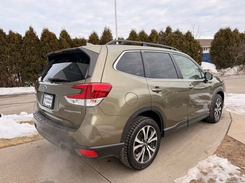 Used 2023 Subaru Forester Limited image 4