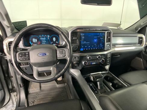 Certified 2022 Ford F150 Lariat w/ Equipment Group 502A High image 8