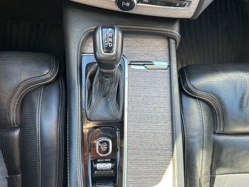 Used 2021 Volvo XC90 T6 Inscription w/ Protection Package Premier image 5