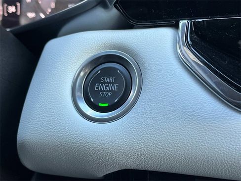 Used 2024 GMC Canyon AT4X image 37