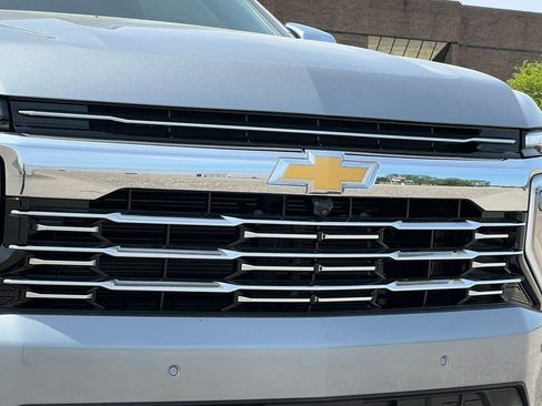 Certified 2025 Chevrolet Suburban Premier AWD/4WD image 49