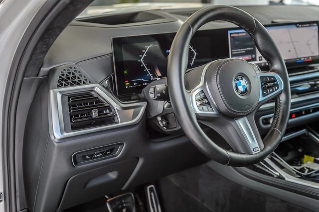 Used 2024 BMW X7 xDrive40i w/ Executive Package AWD/4WD image 29