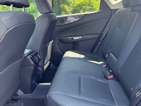 Used 2023 Lexus NX 350 AWD image 9