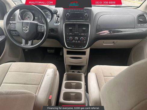 Used 2013 Dodge Grand Caravan SE FWD image 19