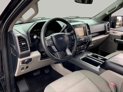 Used 2019 Ford F150 XLT w/ Equipment Group 302A Luxury AWD/4WD image 17