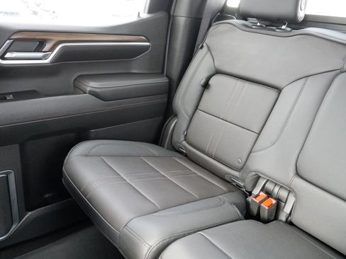 Certified 2024 Chevrolet Silverado 1500 High Country image 12