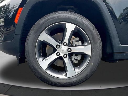 Used 2023 Jeep Grand Cherokee 4WD 4xe image 35