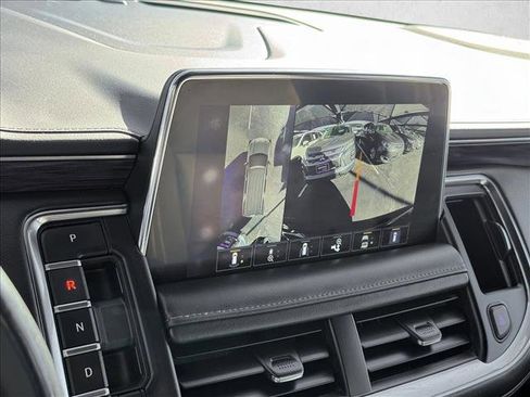 Used 2022 Chevrolet Tahoe Z71 w/ Luxury Package image 13