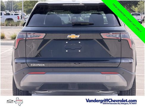 Certified 2026 Chevrolet Equinox LT FWD image 5