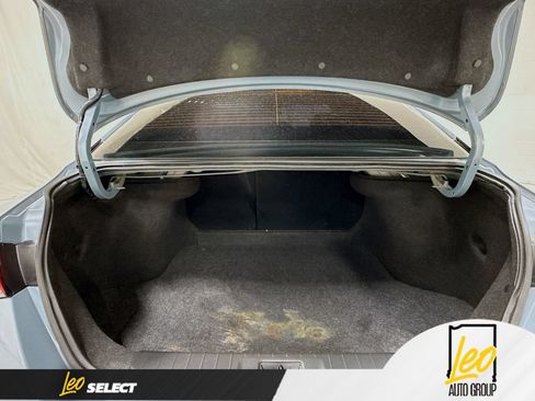 Used 2025 Nissan Sentra SV FWD image 26