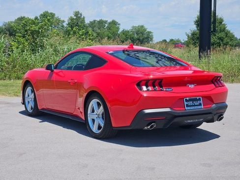 Used 2026 Ford Mustang Premium RWD image 5