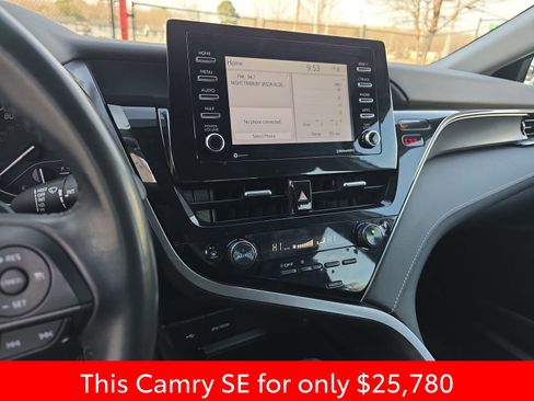 Used 2023 Toyota Camry SE image 24