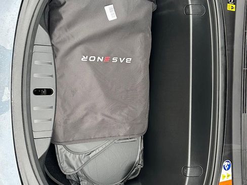 Used 2017 Tesla Model 3 Long Range image 33