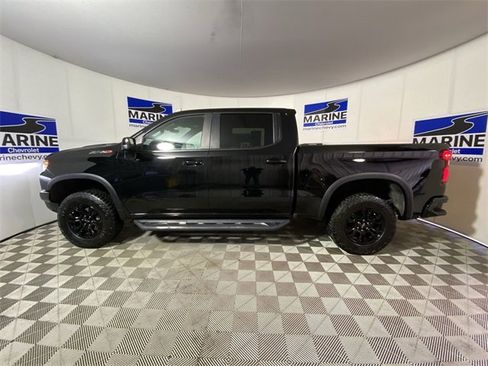 Used 2023 Chevrolet Silverado 1500 ZR2 w/ Technology Package image 13