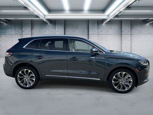 Used 2022 Lincoln Nautilus Reserve AWD/4WD image 24