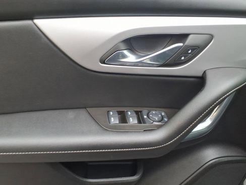 Used 2025 Chevrolet Blazer LT image 13