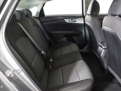 Used 2023 Kia Forte LXS image 31