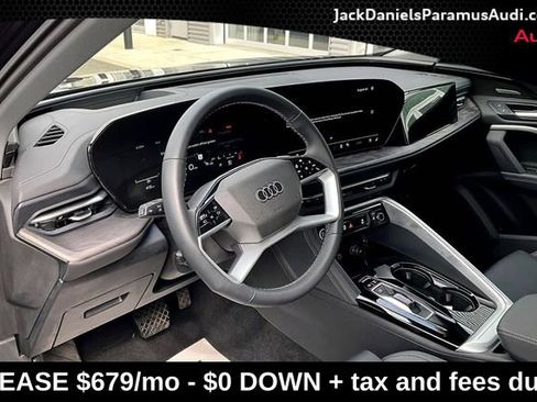 Used 2025 Audi Q5 Premium Plus w/ Premium Plus AWD/4WD image 11