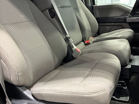 Used 2018 Ford F150 XLT w/ Equipment Group 302A Luxury AWD/4WD image 33