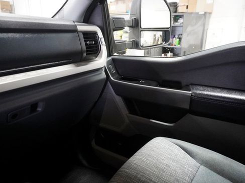 Used 2023 Ford F250 XLT image 25