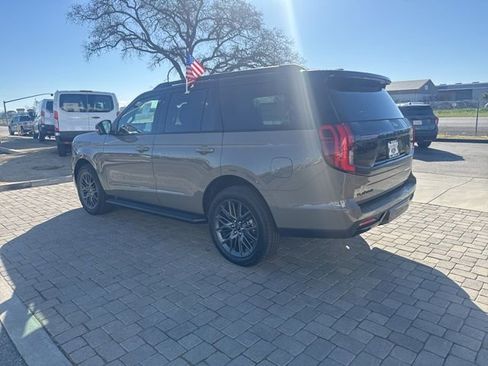 New 2026 Ford Expedition Platinum w/ Stealth Appearance Package image 3