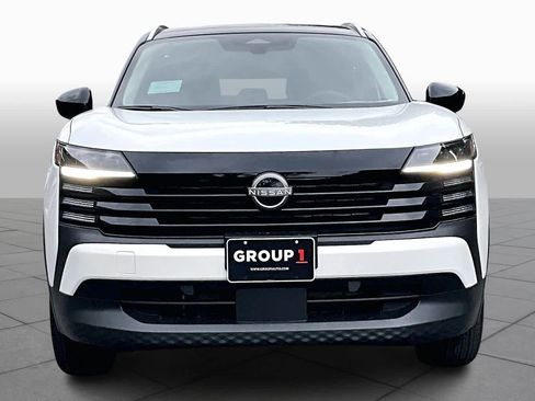 New 2026 Nissan Kicks SV image 3