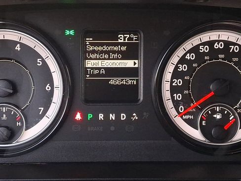 Used 2024 RAM 1500 Classic SLT image 18