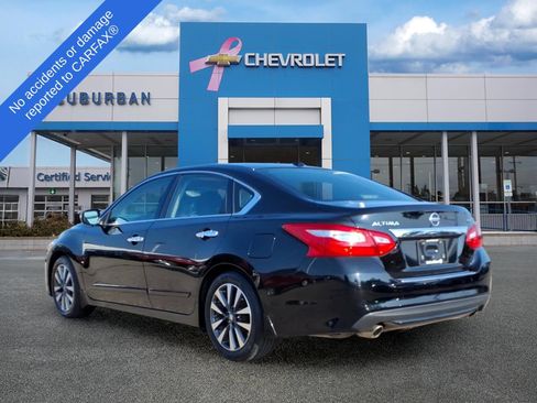 Used 2017 Nissan Altima 2.5 SV w/ Convenience Package FWD image 5