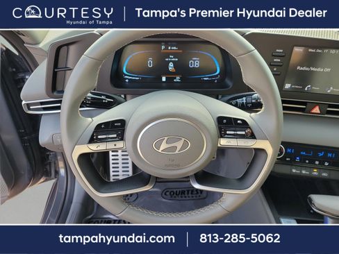 Certified 2025 Hyundai Elantra Sport image 21