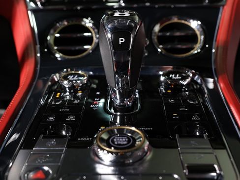 Used 2020 Bentley Continental GT image 18