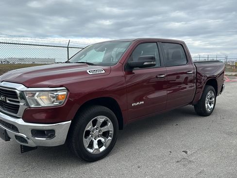 Used 2019 RAM 1500 Big Horn AWD/4WD image 2