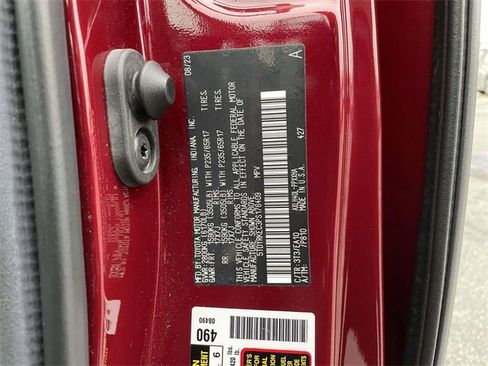 Certified 2023 Toyota Sienna XLE image 33